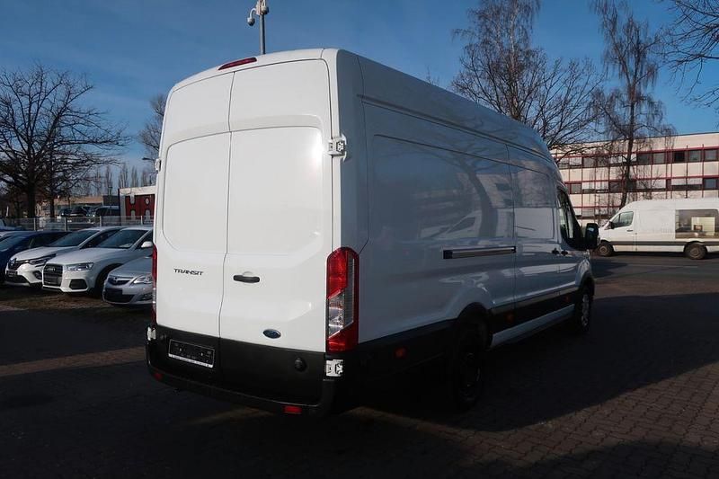 Gebraucht Ford Transit Trend 105 PS (77 kW) 2024 Weiß Limousine