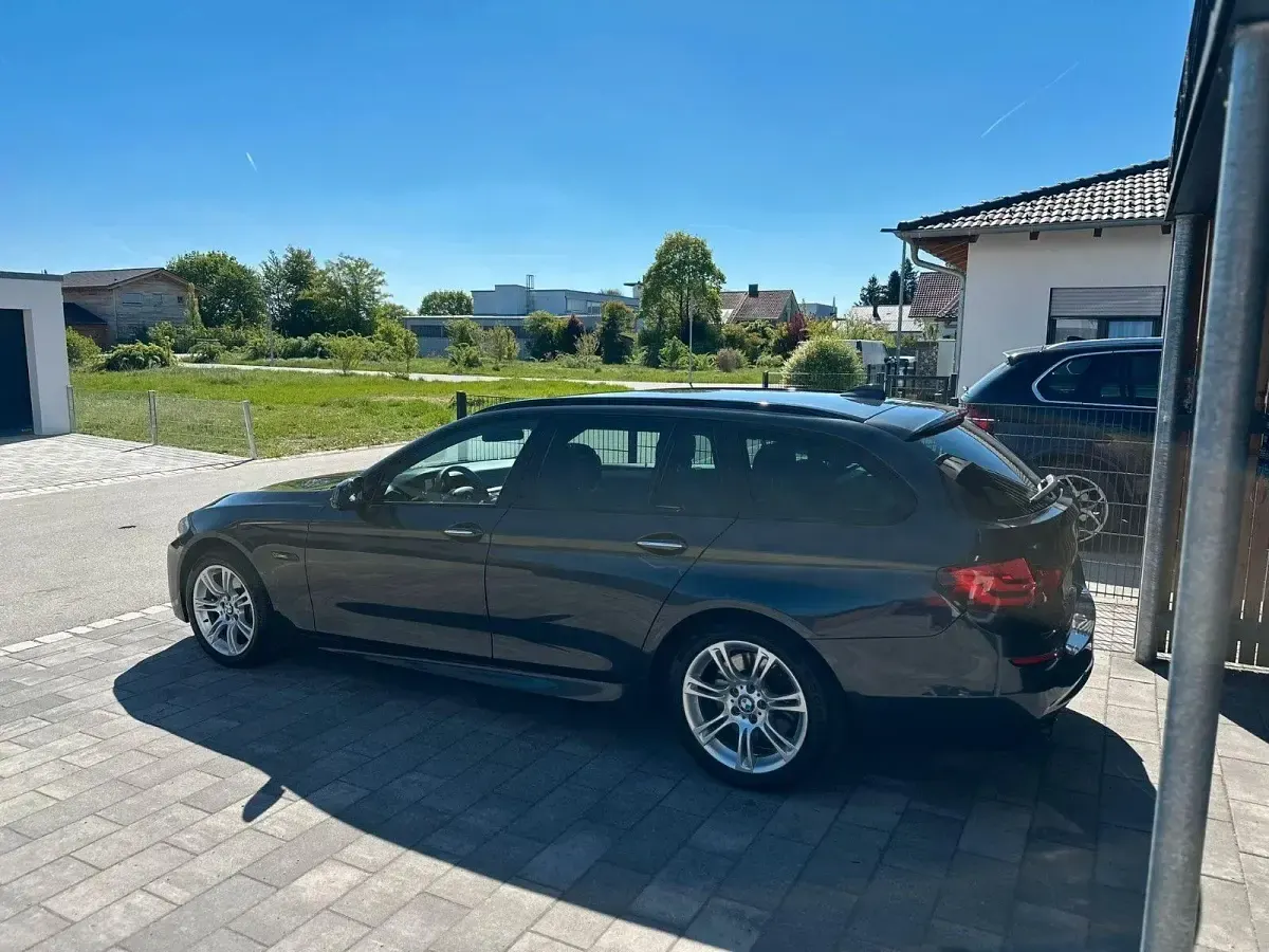 Gebraucht BMW 535 Shadowline 313 PS (230 kW) 2013 Grau Kombi