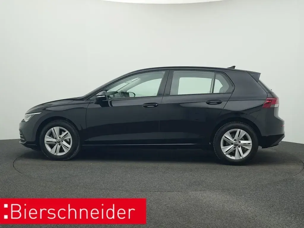 Gebraucht VW Golf VIII Life 116 PS (85 kW) 2022 Schwarz Limousine