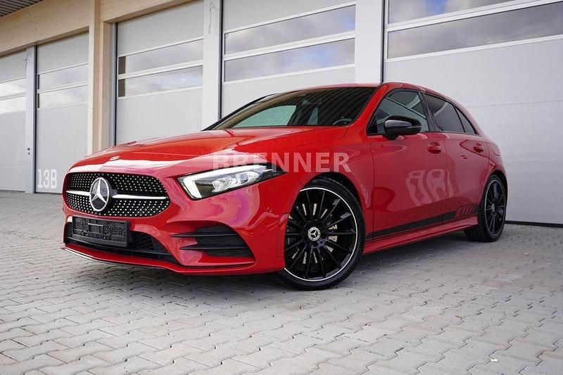 Rot Gebraucht 2019 Mercedes A250 AMG Limousine | 24.790 € (Guter Preis) - Bild 1/4