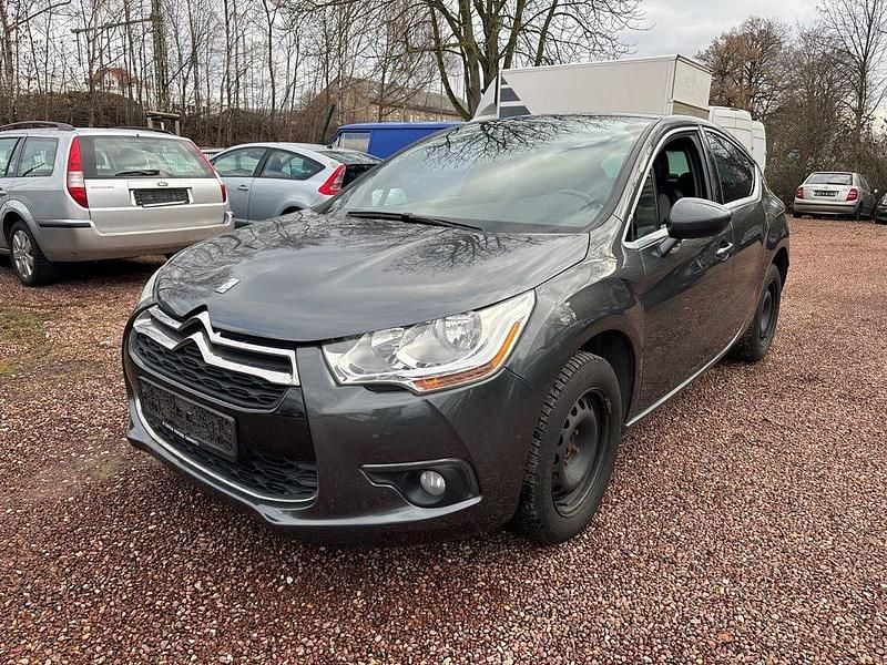 Gebraucht Citroën DS4 So Chic 120 PS (88 kW) 2013 Grau Kleinwagen