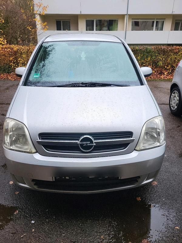 Silber Gebraucht 2004 Opel Meriva Van / Kleinbus | 799 € (Superpreis) - Bild 1/4