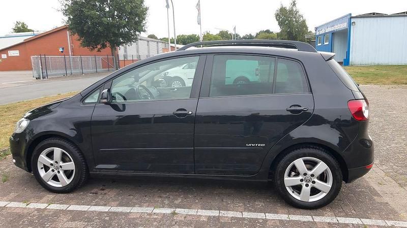 Schwarz Gebraucht 2009 VW Golf Plus United Van / Kleinbus | 2.700 € - Bild 1/4