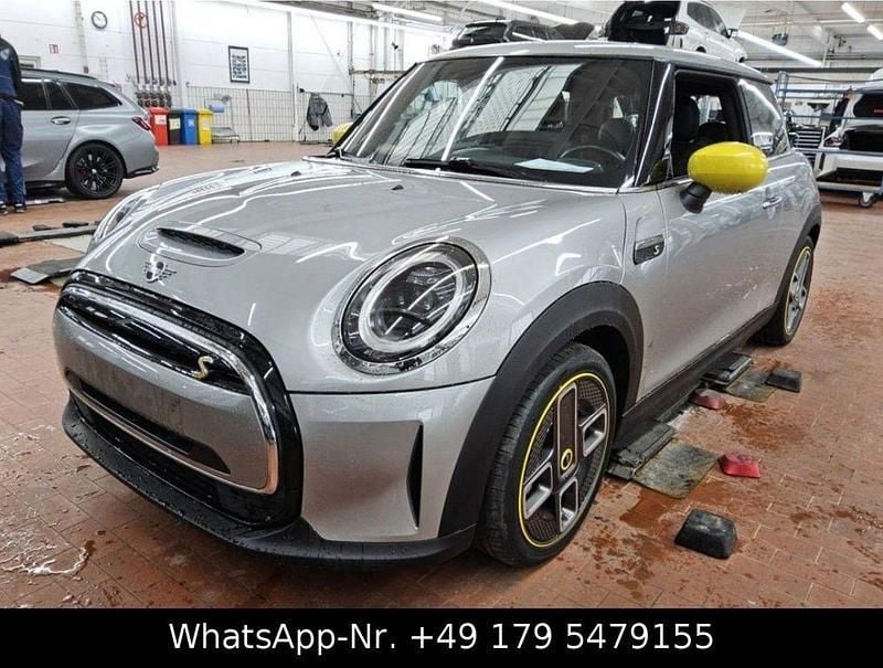 Gebraucht Mini Cooper SE 135 kW (184 PS) 2023 Silber Kleinwagen