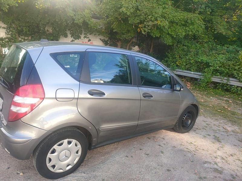 Silber Gebraucht 2006 Mercedes A150 Kleinwagen | 1.500 € - Bild 1/4