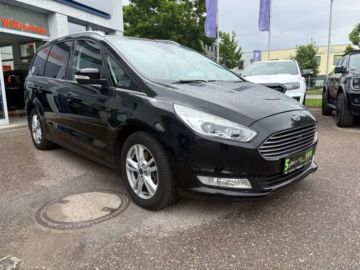 Gebraucht Ford Galaxy Titanium 190 PS (139 kW) 2019 Iridiumschwarz metallic Van / Kleinbus