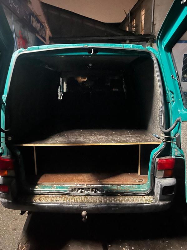 Gebraucht VW Transporter 102 PS (75 kW) 1999 Grün Van