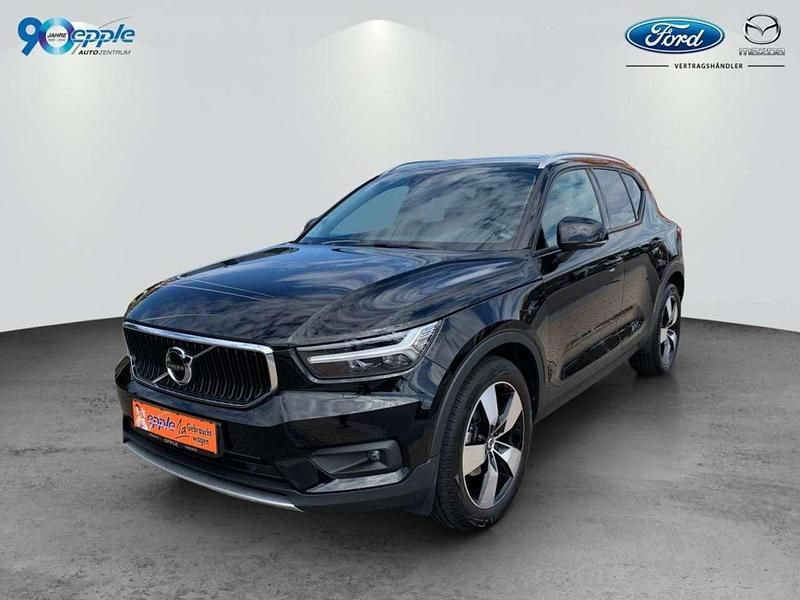 Black solid (stone) Gebraucht 2021 Volvo XC40 Momentum SUV | 26.990 € (Etwas zu teuer) - Bild 1/4