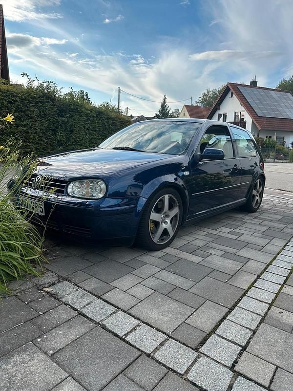Blau Gebraucht 2001 VW Golf IV Coupé | 2.300 € (Fairer Preis) - Bild 1/4