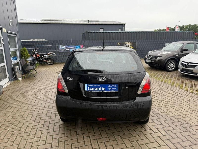 Gebraucht Kia Rio Attract 97 PS (71 kW) 2009 Schwarz Kleinwagen