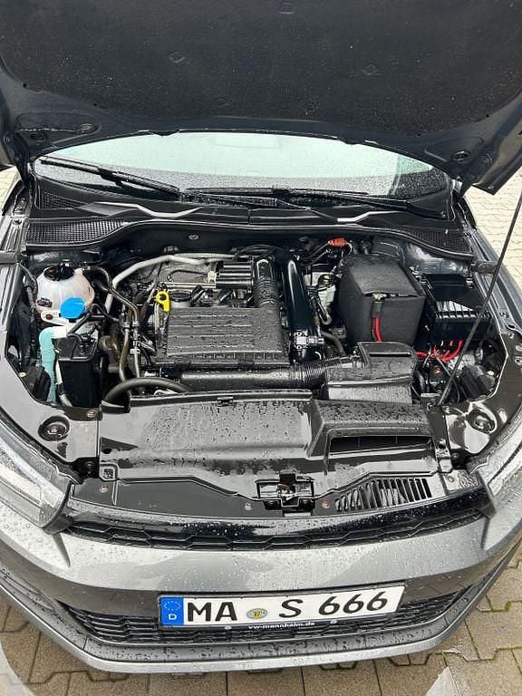 Grau Gebraucht 2015 VW Scirocco Coupé | 11.999 € (Fairer Preis) - Bild 1/4