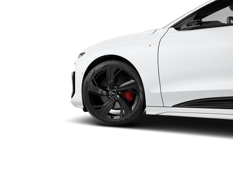 Gebraucht Audi e-tron Sportback S-Line 210 kW (286 PS) 2025 Gletscherweiß metallic SUV