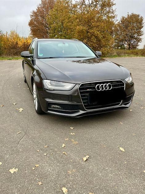 Gebraucht Audi A4 S-Line 204 PS (150 kW) 2014 Grau Kombi