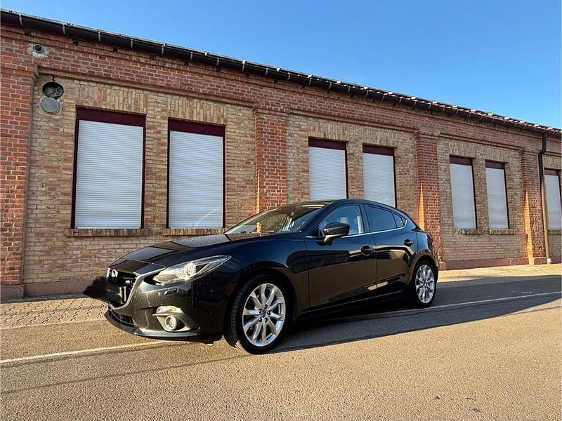 Schwarz Gebraucht 2014 Mazda 3 Sports-Line Limousine | 10.700 € (Fairer Preis) - Bild 1/4