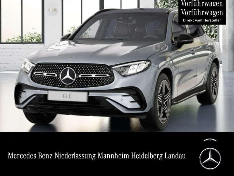 Hightechsilber Gebraucht 2024 Mercedes GLC220 AMG SUV | 53.790 € (Guter Preis) - Bild 1/4