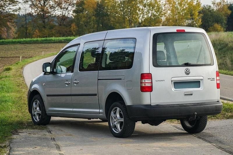 Gebraucht VW Caddy Maxi 190 PS (139 kW) 2015 Silber Van / Kleinbus