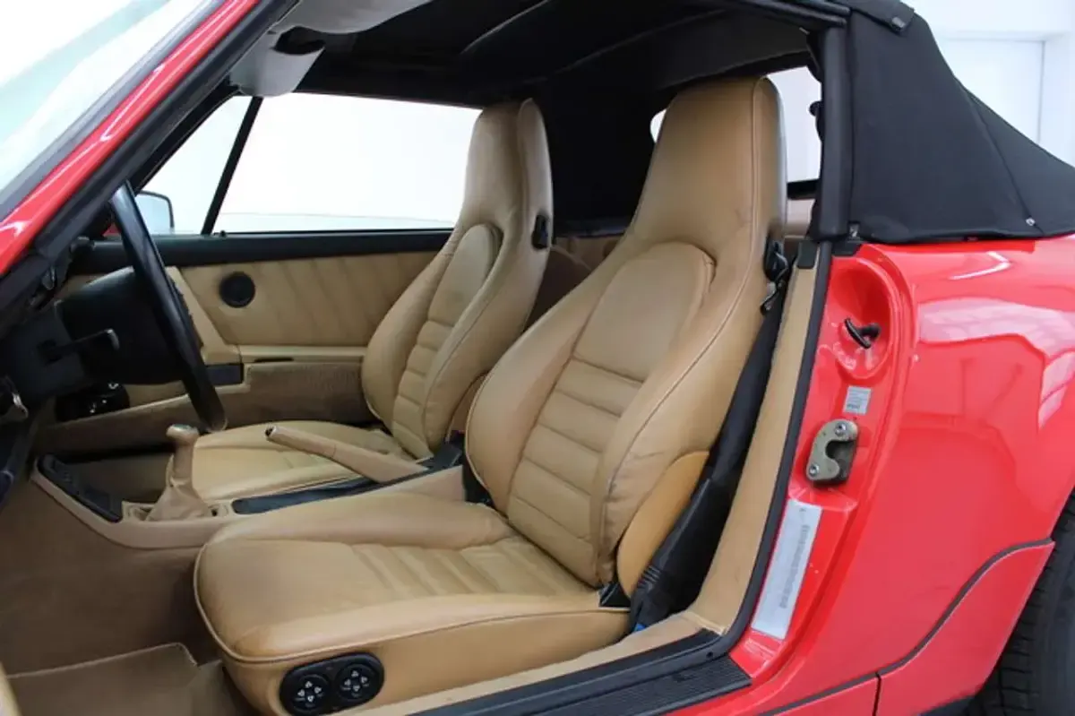 Gebraucht Porsche 911 Carrera 4 Cabriolet 250 PS (183 kW) 1991 Rot Cabrio
