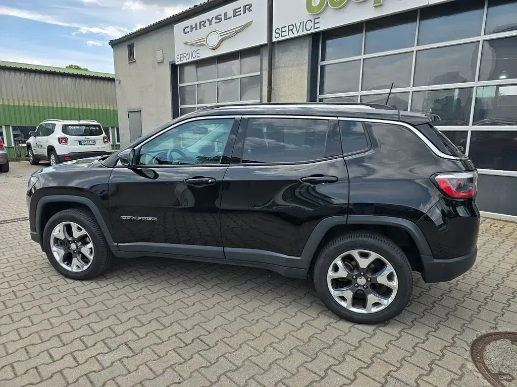 Usado Jeep Compass Limited 170 HP (125 kW) 2018 Preto SUV
