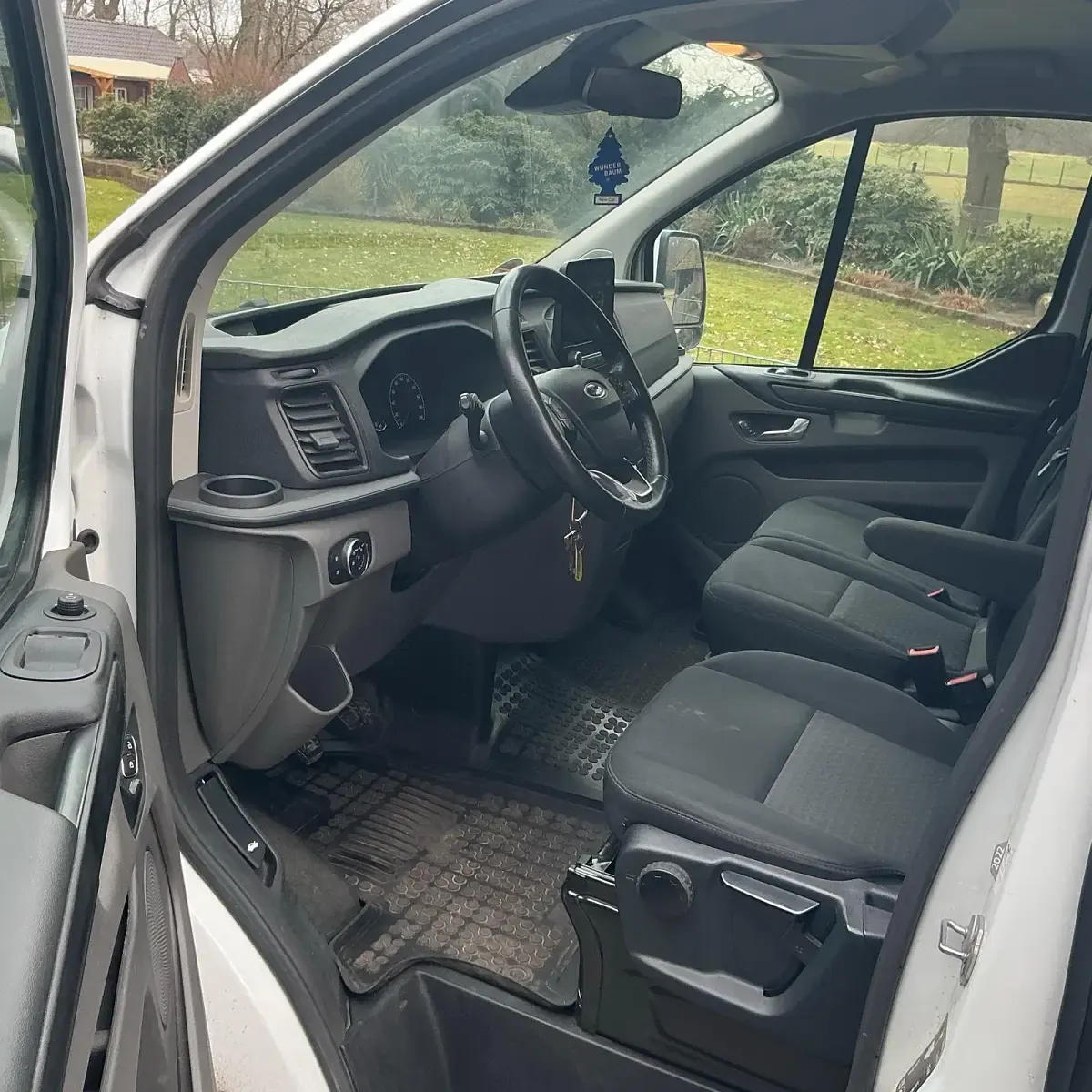 Gebraucht Ford Transit Custom 130 PS (95 kW) 2020 Weiß Van / Kleinbus
