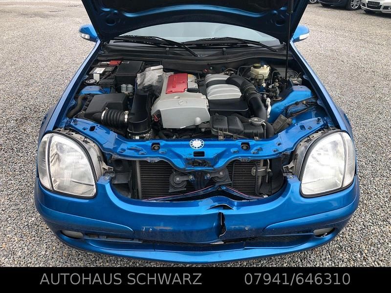 Gebraucht Mercedes SLK230 197 PS (144 kW) 2002 Blau Cabrio