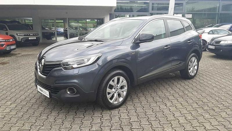 Grau Gebraucht 2019 Renault Kadjar LIMITED Deluxe SUV | 12.940 € (Fairer Preis) - Bild 1/4