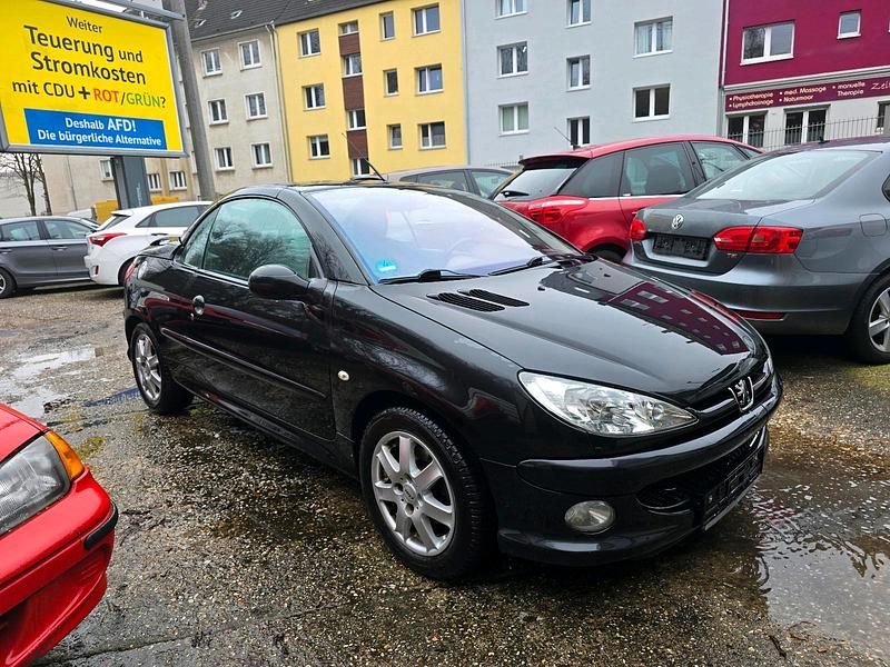 Schwarz Gebraucht 2006 Peugeot 206 Cabrio | 700 € - Bild 1/4