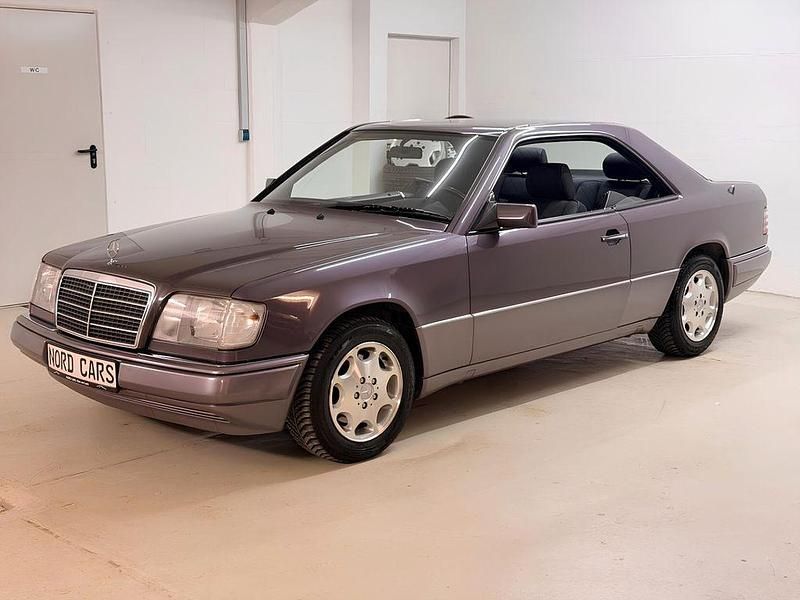 Gebraucht Mercedes E320 220 PS (161 kW) 1995 Violett Coupé