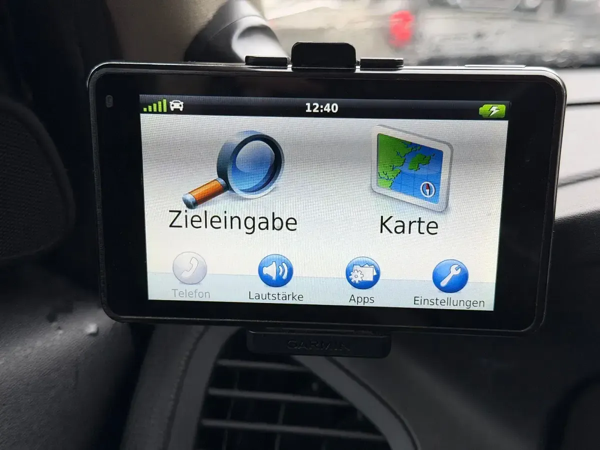 Gebraucht Volvo XC60 Kinetic 163 PS (119 kW) 2012 Schwarz SUV