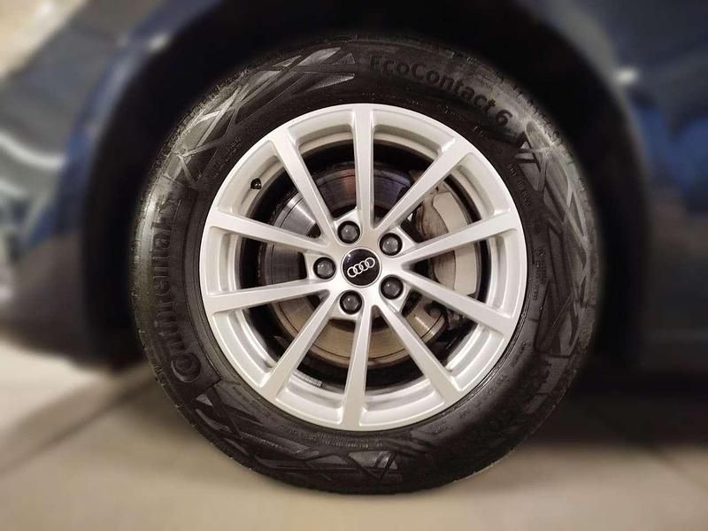 Gebraucht Audi A6 245 PS (180 kW) 2022 Firmamentblau metallic/firmame Kombi