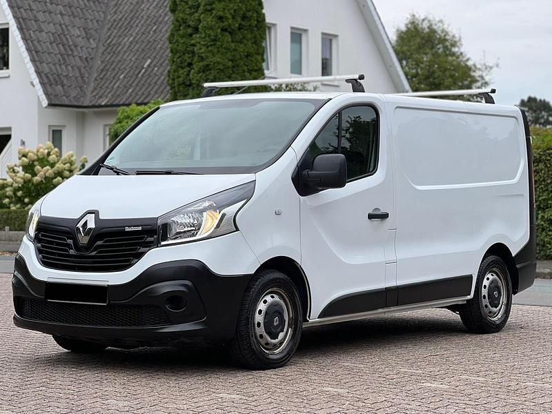 Weiß Gebraucht 2017 Renault Trafic Van | 8.400 € (Superpreis) - Bild 1/4
