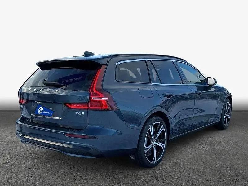 Neu Volvo V60 Plus 253 PS (186 kW) 2026 Denim blaumetallic Kombi
