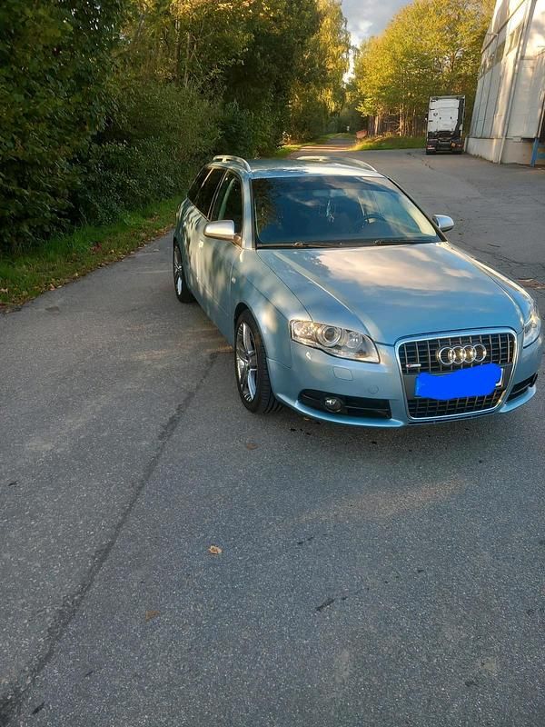 Blau Gebraucht 2006 Audi A4 S-Line Kombi | 4.200 € (Fairer Preis) - Bild 1/4