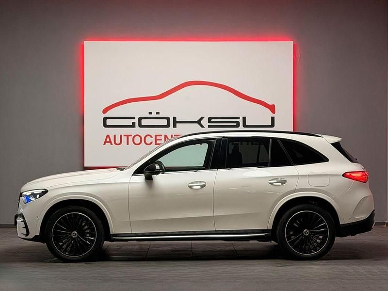 Gebraucht Mercedes GLC300e AMG 333 PS (244 kW) 2023 Weiß SUV