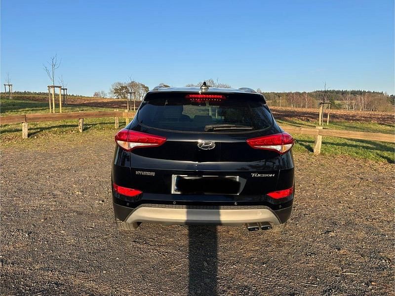 Gebraucht Hyundai Tucson Passion Plus 177 PS (130 kW) 2018 Schwarz SUV