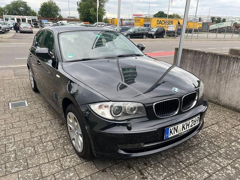 Schwarz Gebraucht 2011 BMW 118 Advantage Kleinwagen | 4.000 € (Superpreis) - Bild 1/4