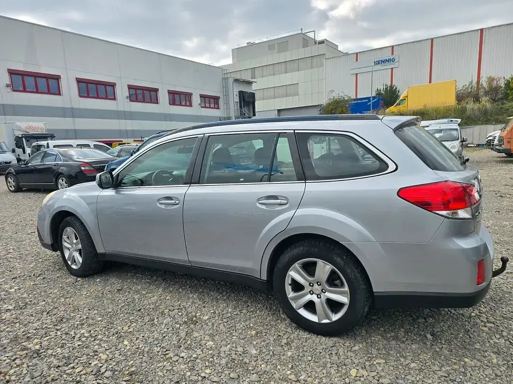 Second-hand Subaru Outback 150 CP (110 kW) 2013 Argintiu Break