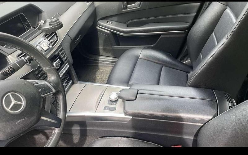 Gebraucht Mercedes E200 136 PS (100 kW) 2015 Limousine
