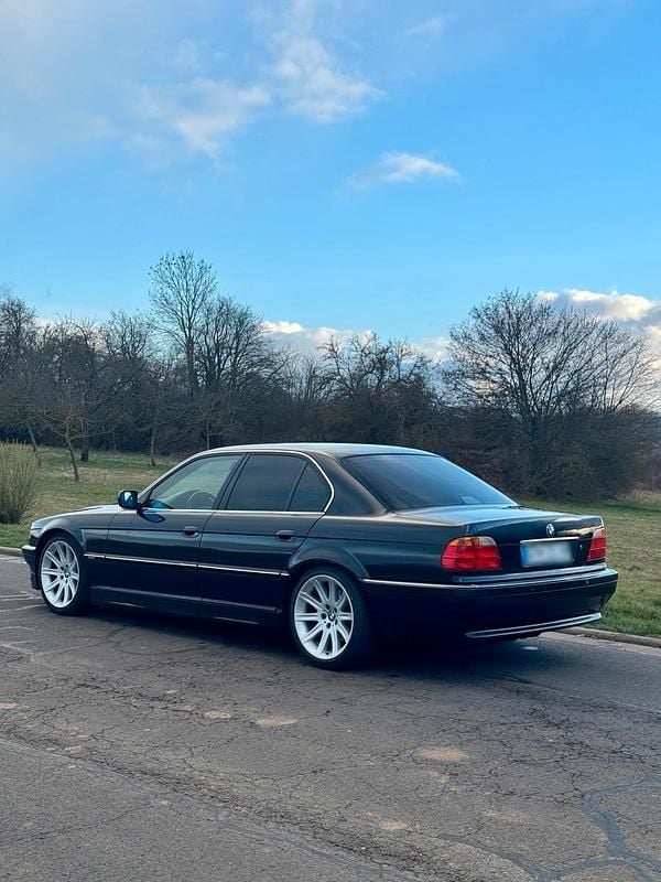 Gebraucht BMW 728 193 PS (141 kW) 2000 Schwarz Limousine