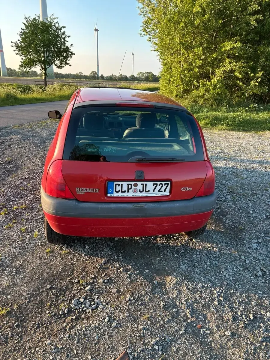 Gebraucht Renault Clio II 75 PS (55 kW) 1999 Rot Kleinwagen