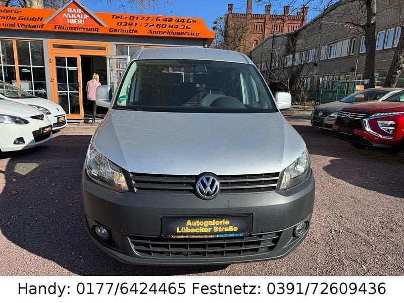 Gebraucht VW Caddy Maxi 109 PS (80 kW) 2011 Silber Van / Kleinbus
