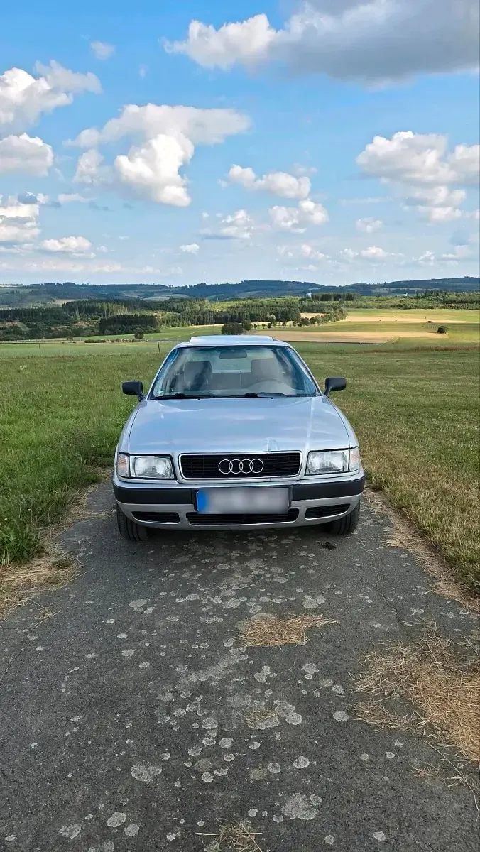 Gebraucht Audi 80 90 PS (66 kW) 1992 Silber Limousine