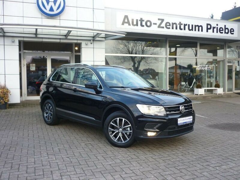 Schwarz metallic Gebraucht 2020 VW Tiguan Comfortline SUV | 23.390 € (Fairer Preis) - Bild 1/4