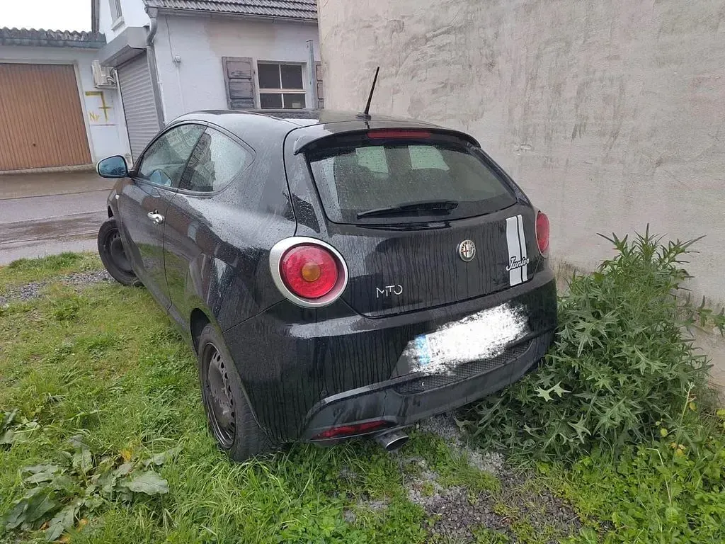 Second-hand Alfa Romeo MiTo Super 105 CP (77 kW) 2016 Negru Hatchback