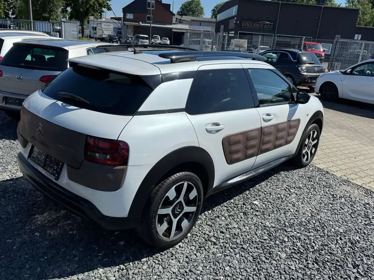 Used Citroën C4 Live 99 HP (72 kW) 2014 White SUV