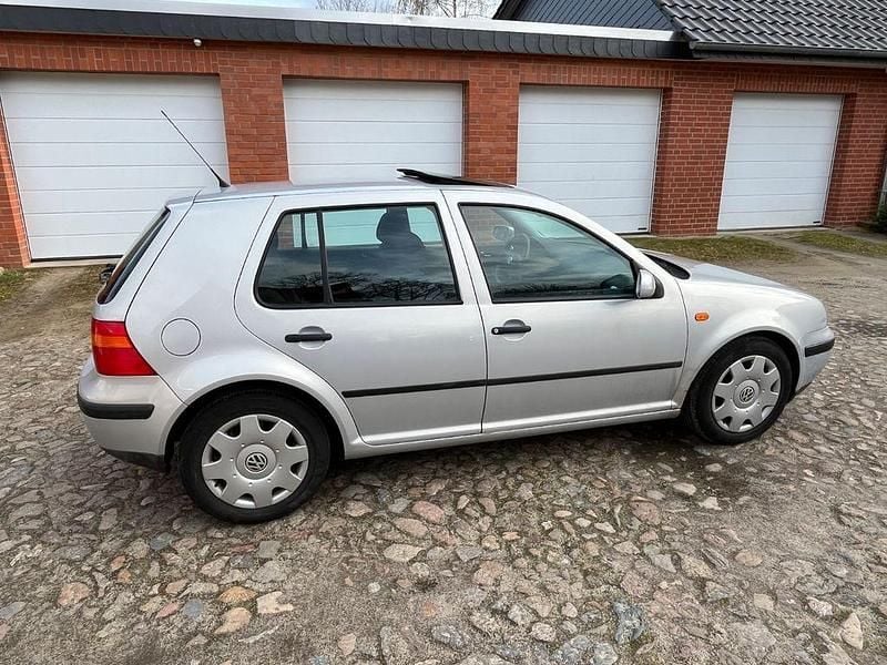 Gebraucht VW Golf III 75 PS (55 kW) 1998 Silber Limousine