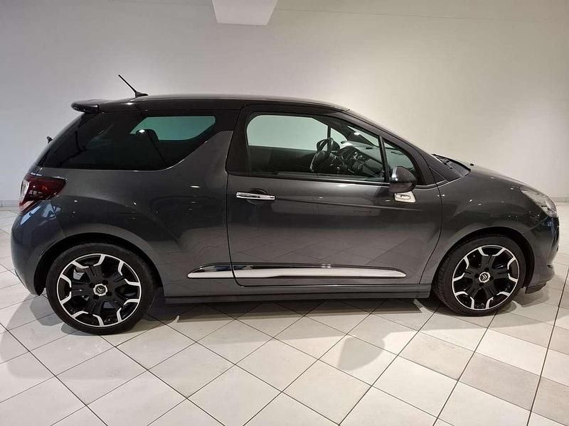 Gebraucht Citroën DS3 114 PS (83 kW) 2013 Schwarz Kleinwagen