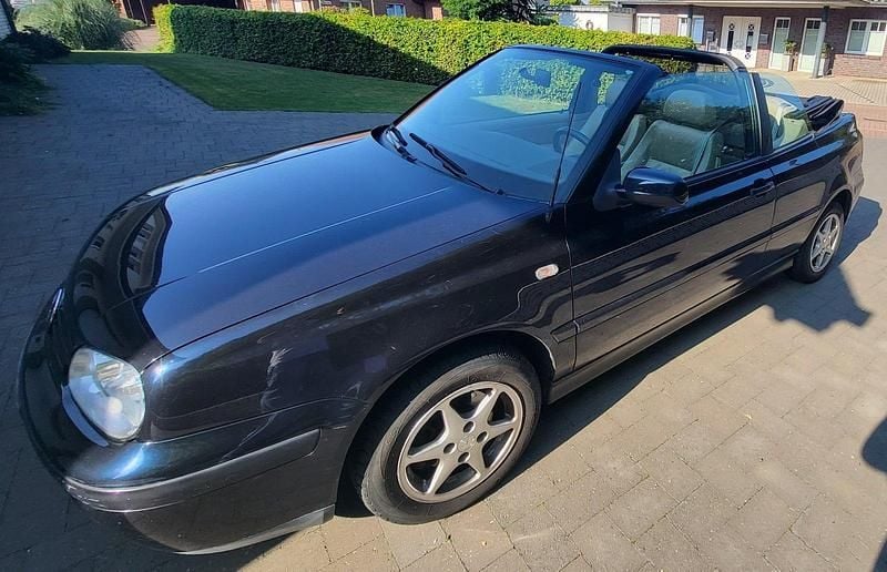 Blau Gebraucht 1998 VW Golf Cabriolet Karmann Cabrio | 2.800 € (Fairer Preis) - Bild 1/4