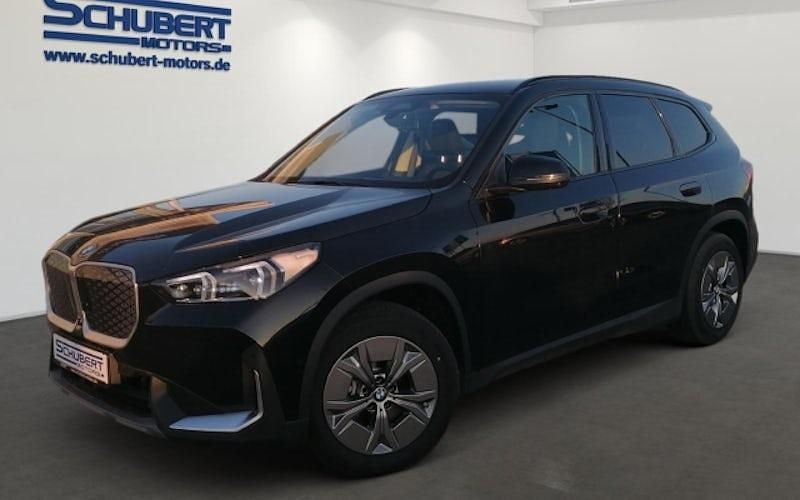 Gebraucht BMW iX1 Performance 150 kW (204 PS) 2025 Schwarz SUV