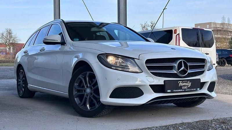Weiß Gebraucht 2014 Mercedes C180 Limousine | 13.699 € (Fairer Preis) - Bild 1/4