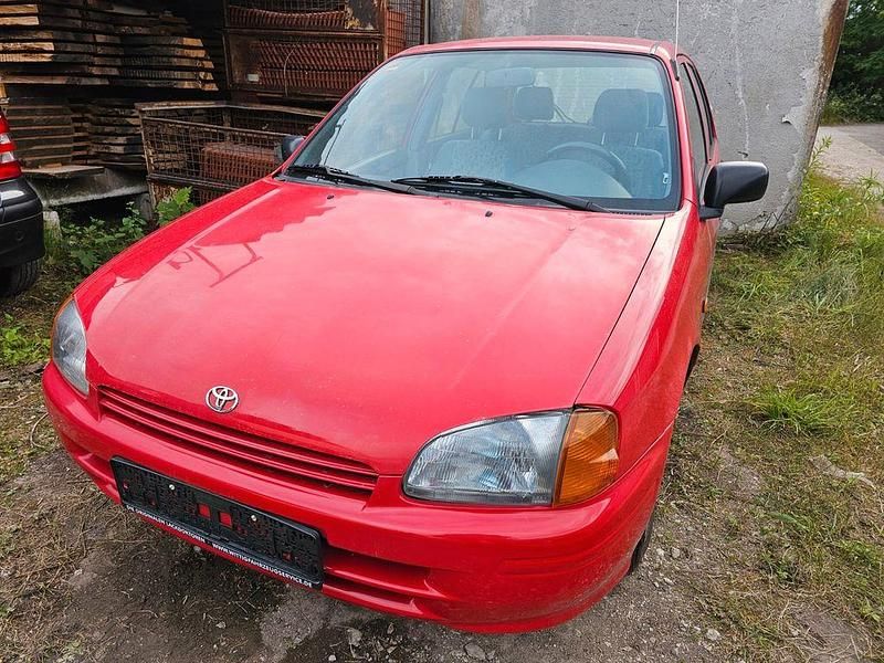 Rot Gebraucht 1997 Toyota Starlet Kleinwagen | 3.850 € (Teuer) - Bild 1/4